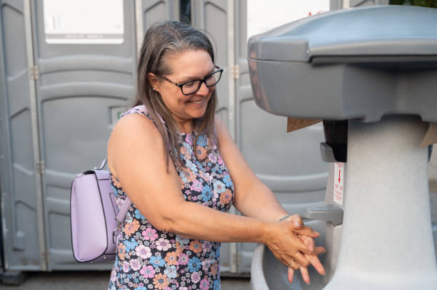 Best Porta potty rental near me  in Lake Dalecarlia, IN